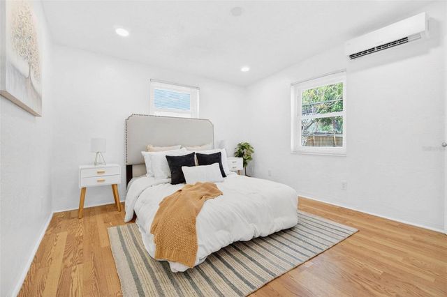 4635 28TH AVENUE N, St Petersburg, FL 33713