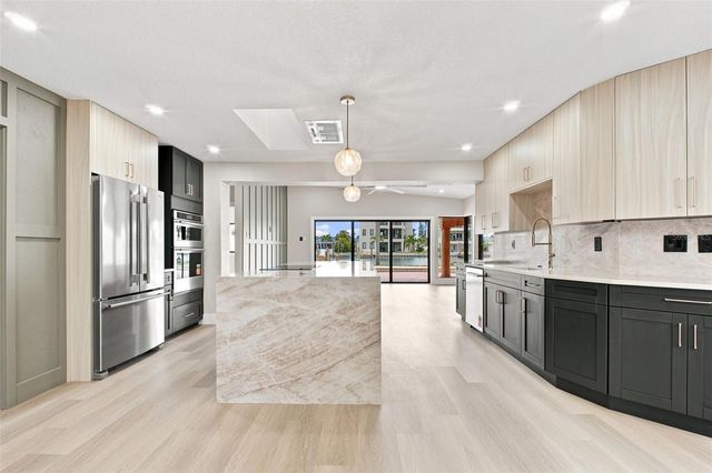 15918 REDINGTON DRIVE, Redington Beach, FL 33708