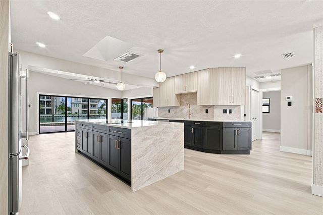 15918 REDINGTON DRIVE, Redington Beach, FL 33708