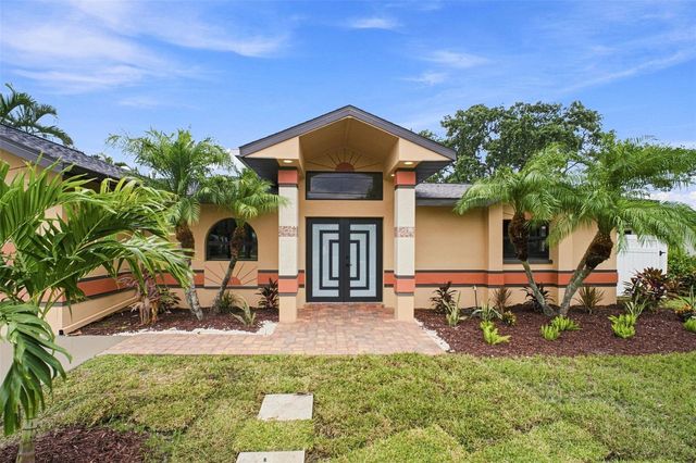 15918 REDINGTON DRIVE, Redington Beach, FL 33708