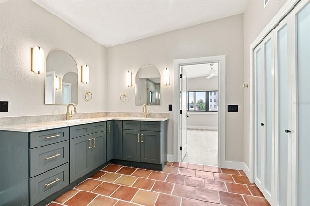 15918 REDINGTON DRIVE, Redington Beach, FL 33708