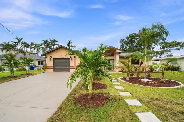 15918 REDINGTON DRIVE, Redington Beach, FL 33708