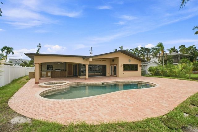 15918 REDINGTON DRIVE, Redington Beach, FL 33708