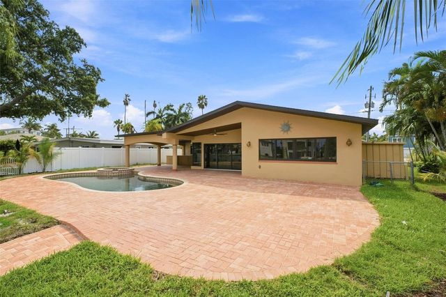 15918 REDINGTON DRIVE, Redington Beach, FL 33708