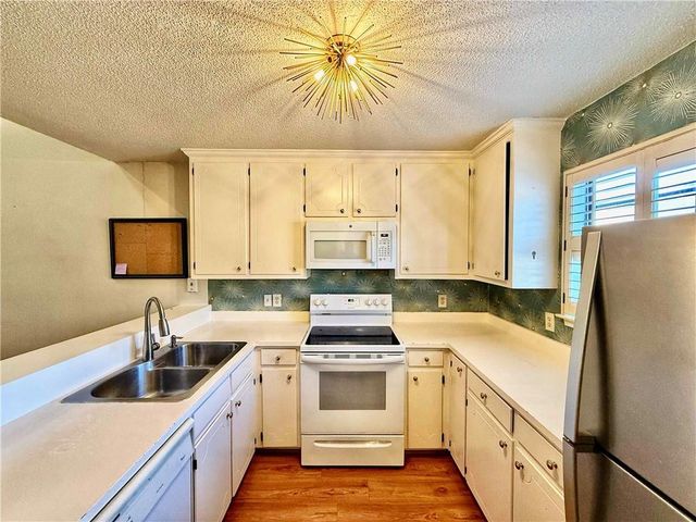 200 Parma Drive O-2, Daphne, AL 36526