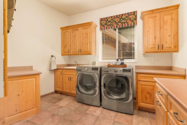 3331 W BEAR CANYON LN, Cedar Hills, UT 84062