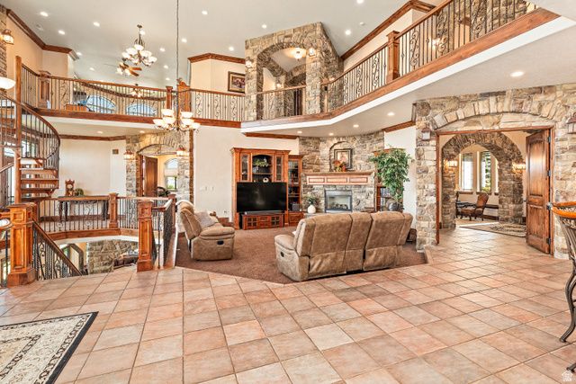 3331 W BEAR CANYON LN, Cedar Hills, UT 84062