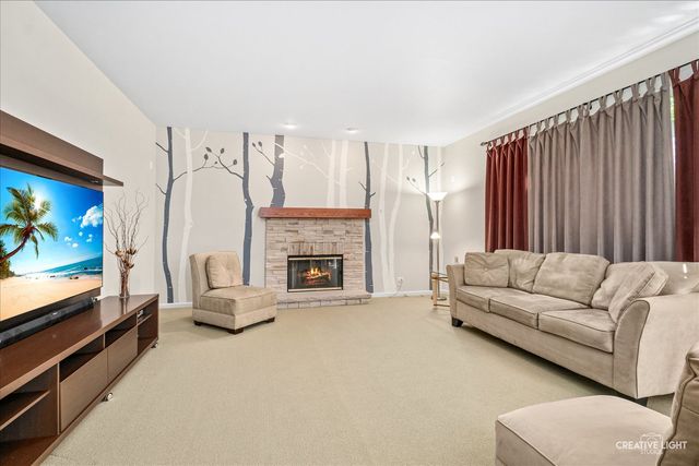 10651 Capitol Lane, Huntley, IL 60142