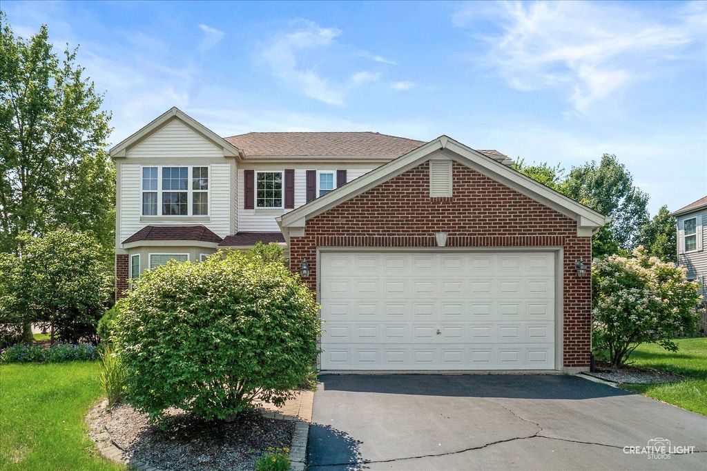 10651 Capitol Lane, Huntley, IL 60142