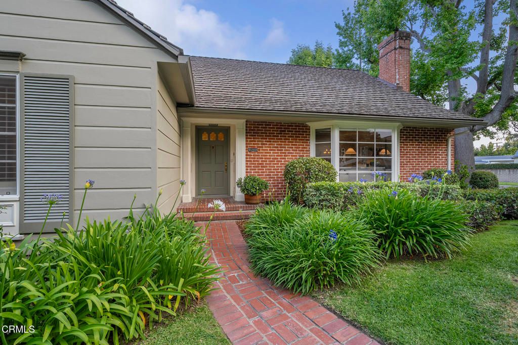 Image 4 of property listing at 2240 Sherwood Road, San Marino, CA 91108