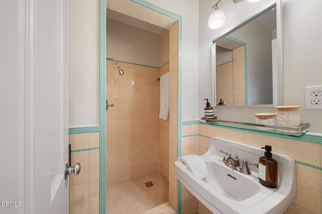 Image 40 of property listing at 2240 Sherwood Road, San Marino, CA 91108