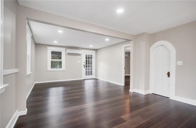 346 Middlebury Road, Middlebury, CT 06762