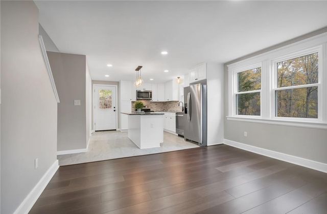 346 Middlebury Road, Middlebury, CT 06762