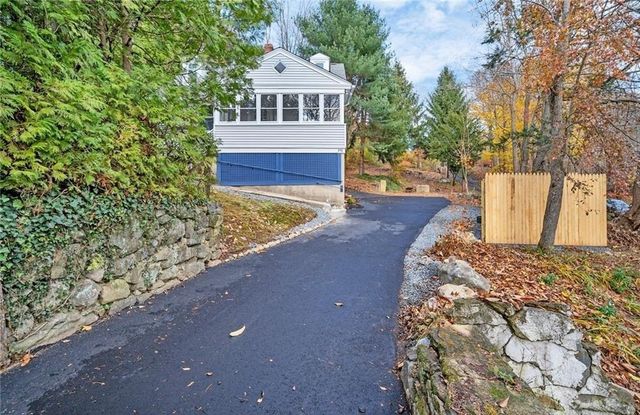 346 Middlebury Road, Middlebury, CT 06762