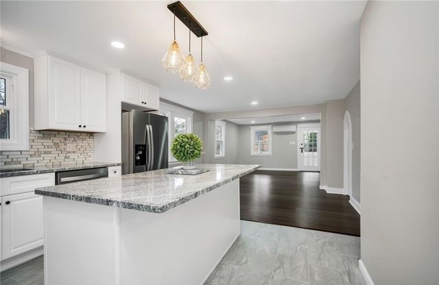 346 Middlebury Road, Middlebury, CT 06762