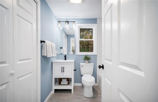 346 Middlebury Road, Middlebury, CT 06762