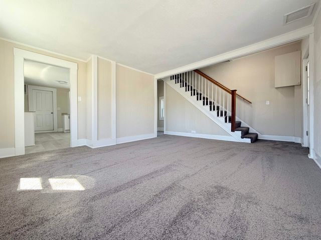 8 Holman Street, Hillsborough, NH 03221