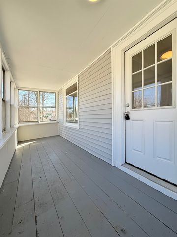8 Holman Street, Hillsborough, NH 03221