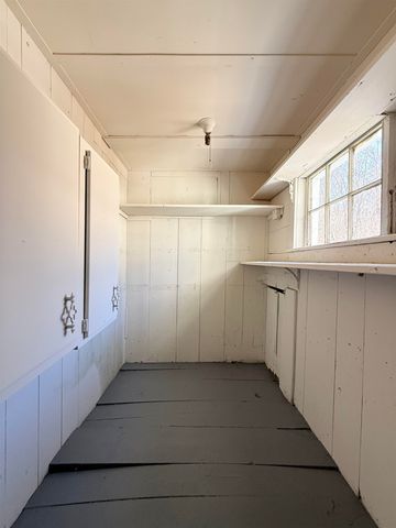 8 Holman Street, Hillsborough, NH 03221