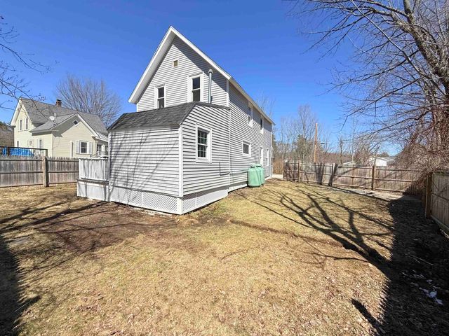 8 Holman Street, Hillsborough, NH 03221