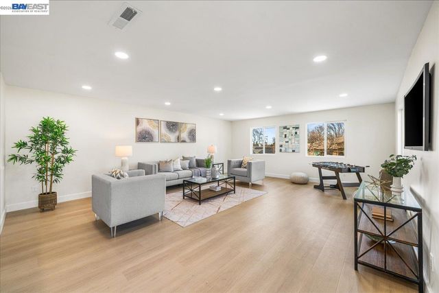 532 Mcduff Ave, Fremont, CA 94539