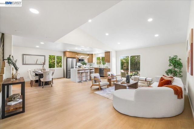 532 Mcduff Ave, Fremont, CA 94539