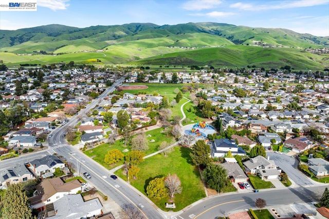 532 Mcduff Ave, Fremont, CA 94539