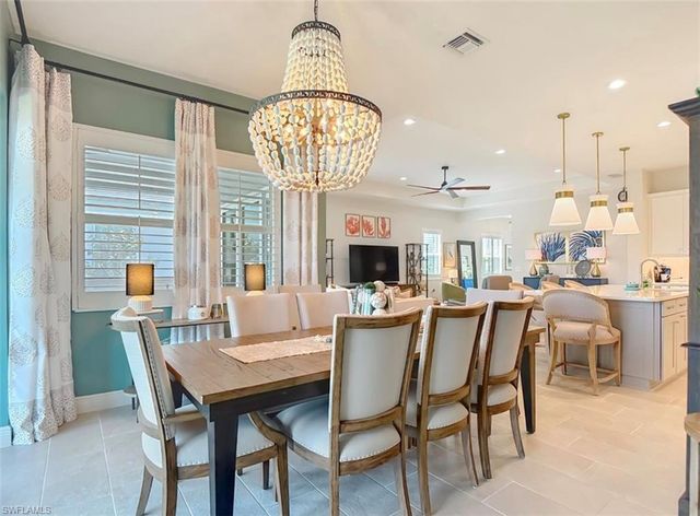 4058 Aquila PL, Naples, FL 34120