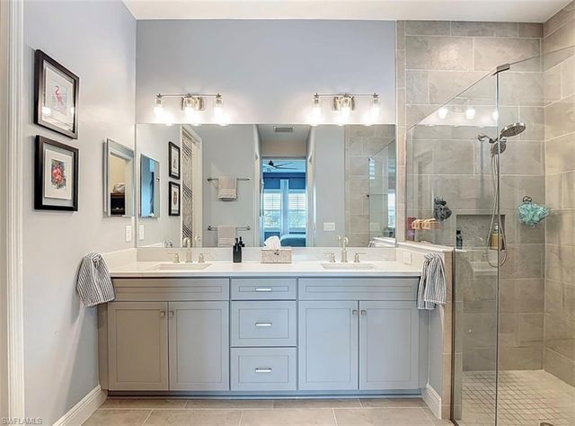 4058 Aquila PL, Naples, FL 34120