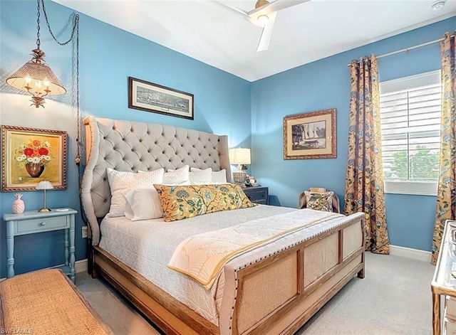 4058 Aquila PL, Naples, FL 34120