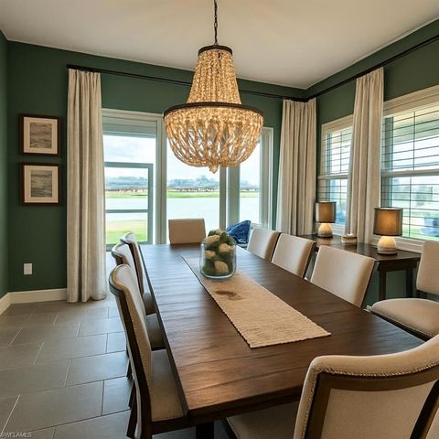 4058 Aquila PL, Naples, FL 34120