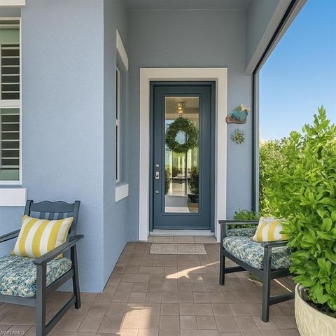 4058 Aquila PL, Naples, FL 34120