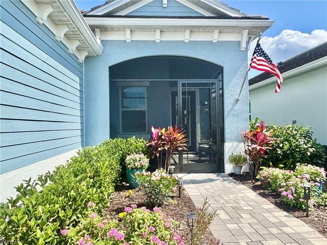 4058 Aquila PL, Naples, FL 34120