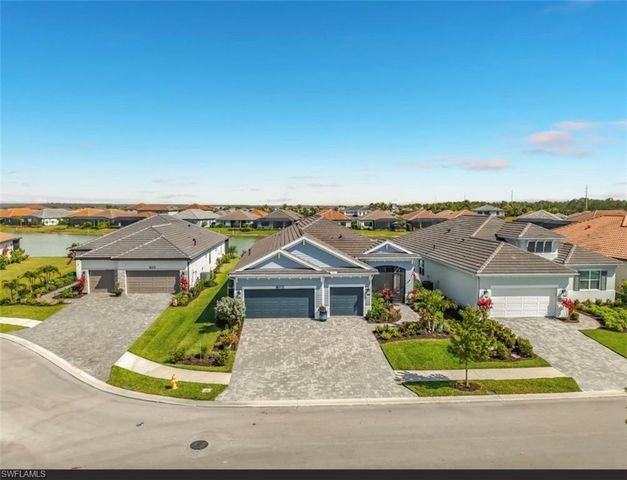 4058 Aquila PL, Naples, FL 34120