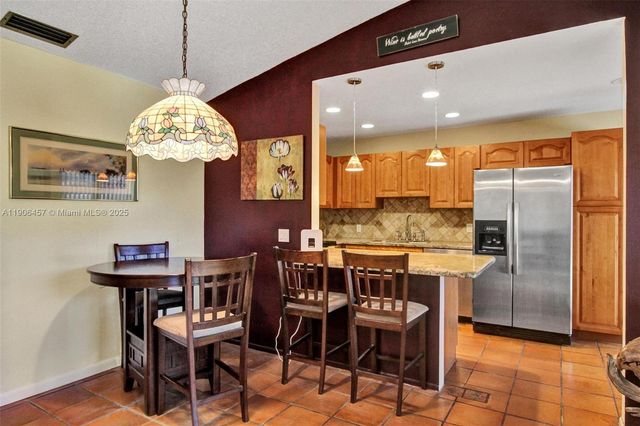 1590 NW 98th Ter, Pembroke Pines, FL 33024