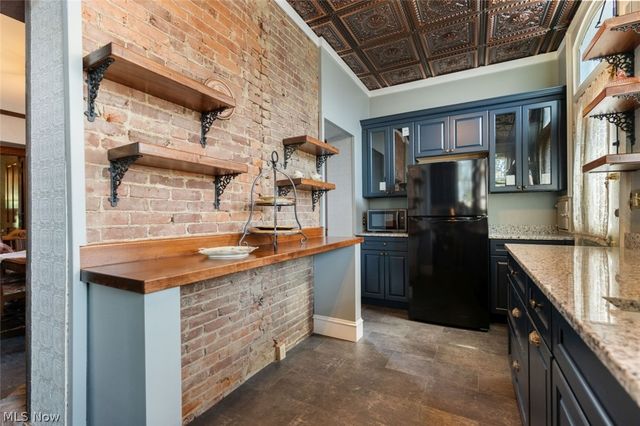 4522 7th Street SW, Canton, OH 44710