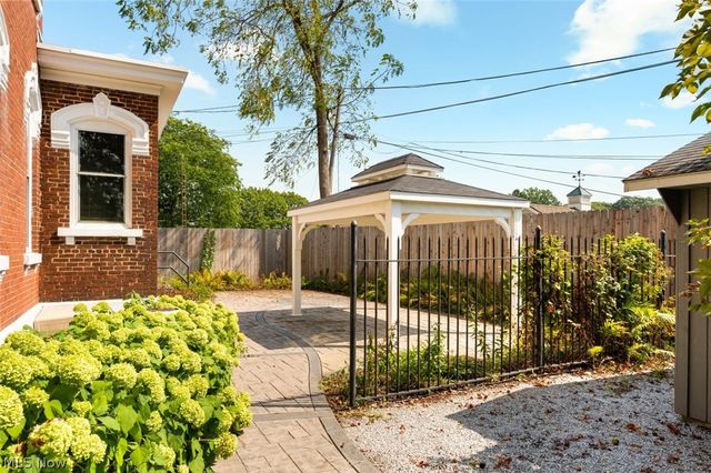 4522 7th Street SW, Canton, OH 44710