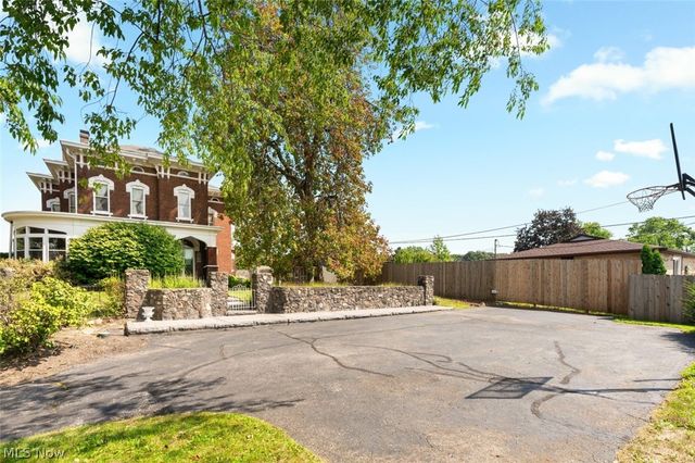 4522 7th Street SW, Canton, OH 44710