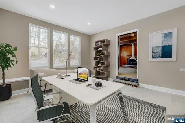 16 Cypress Peak Lane, Montvale, NJ 07645