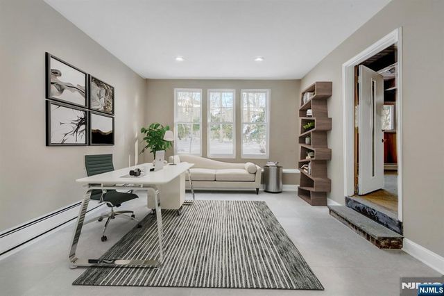 16 Cypress Peak Lane, Montvale, NJ 07645