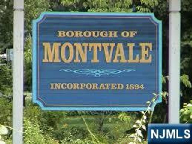 16 Cypress Peak Lane, Montvale, NJ 07645