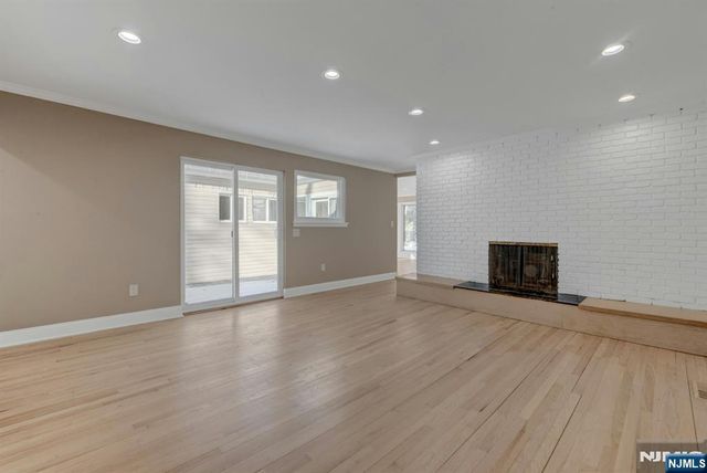 16 Cypress Peak Lane, Montvale, NJ 07645