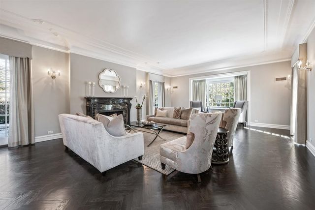 110 KENILWORTH Avenue, Kenilworth, IL 60043