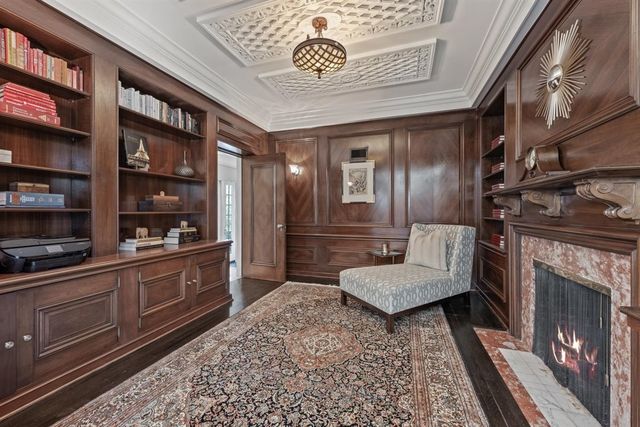 110 KENILWORTH Avenue, Kenilworth, IL 60043