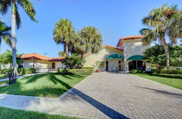 5350 Casa Real Drive, Delray Beach, FL 33484