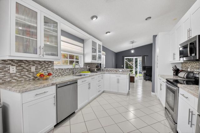 5350 Casa Real Drive, Delray Beach, FL 33484