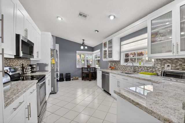 5350 Casa Real Drive, Delray Beach, FL 33484