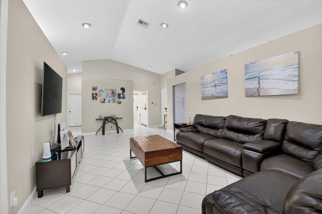 5350 Casa Real Drive, Delray Beach, FL 33484