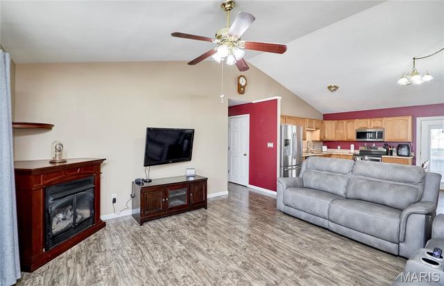 30 Spring Hill Circle, Wright City, MO 63390