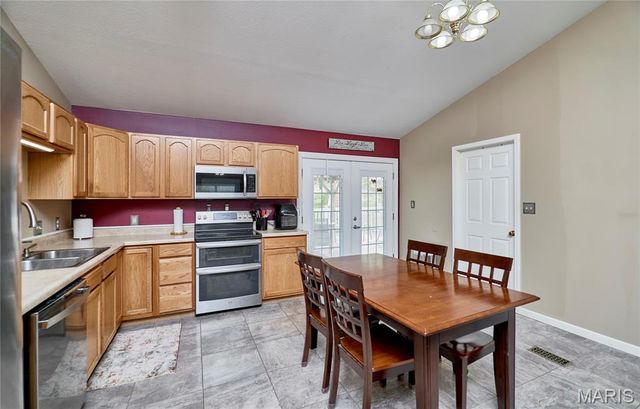 30 Spring Hill Circle, Wright City, MO 63390
